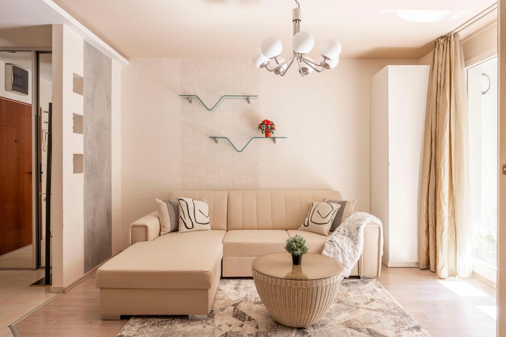 Exclusive Central Suite With Balcony By Prestige Homes Budapeszt Zewnętrze zdjęcie
