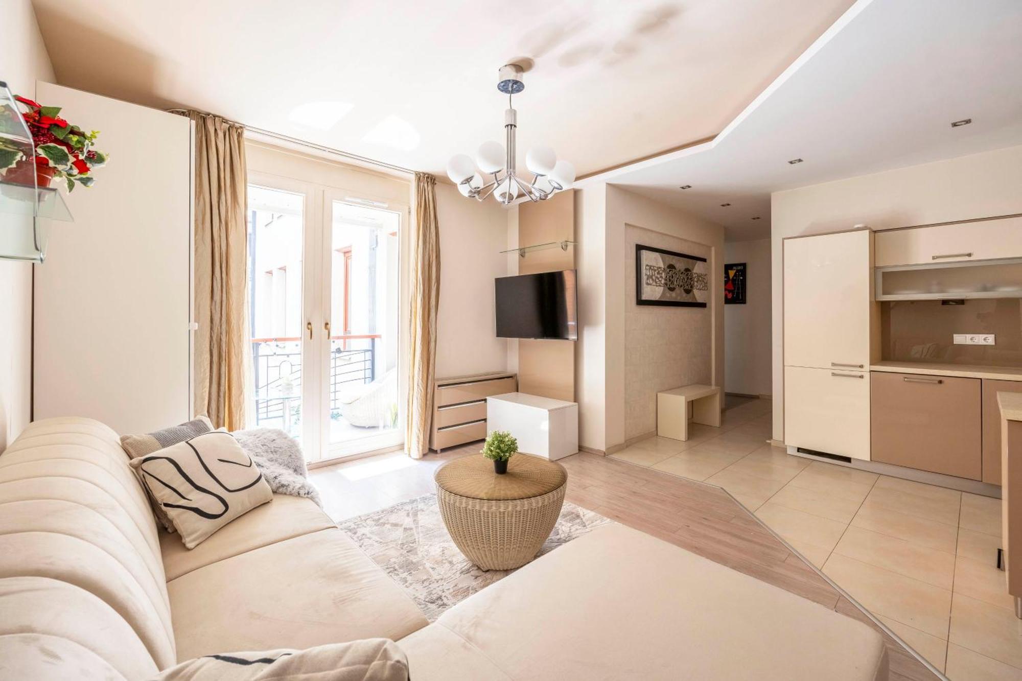Exclusive Central Suite With Balcony By Prestige Homes Budapeszt Zewnętrze zdjęcie